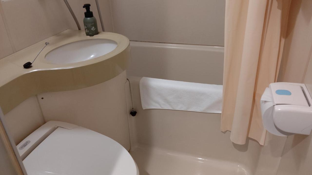 Tsuyama Central Hotel Townhouse Bagian luar foto