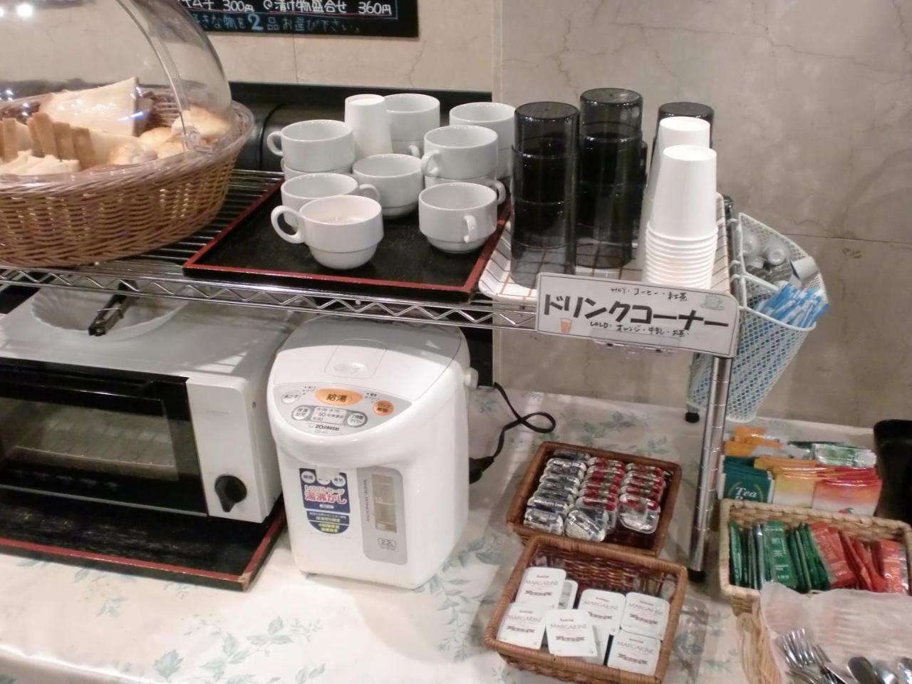 Tsuyama Central Hotel Townhouse Bagian luar foto